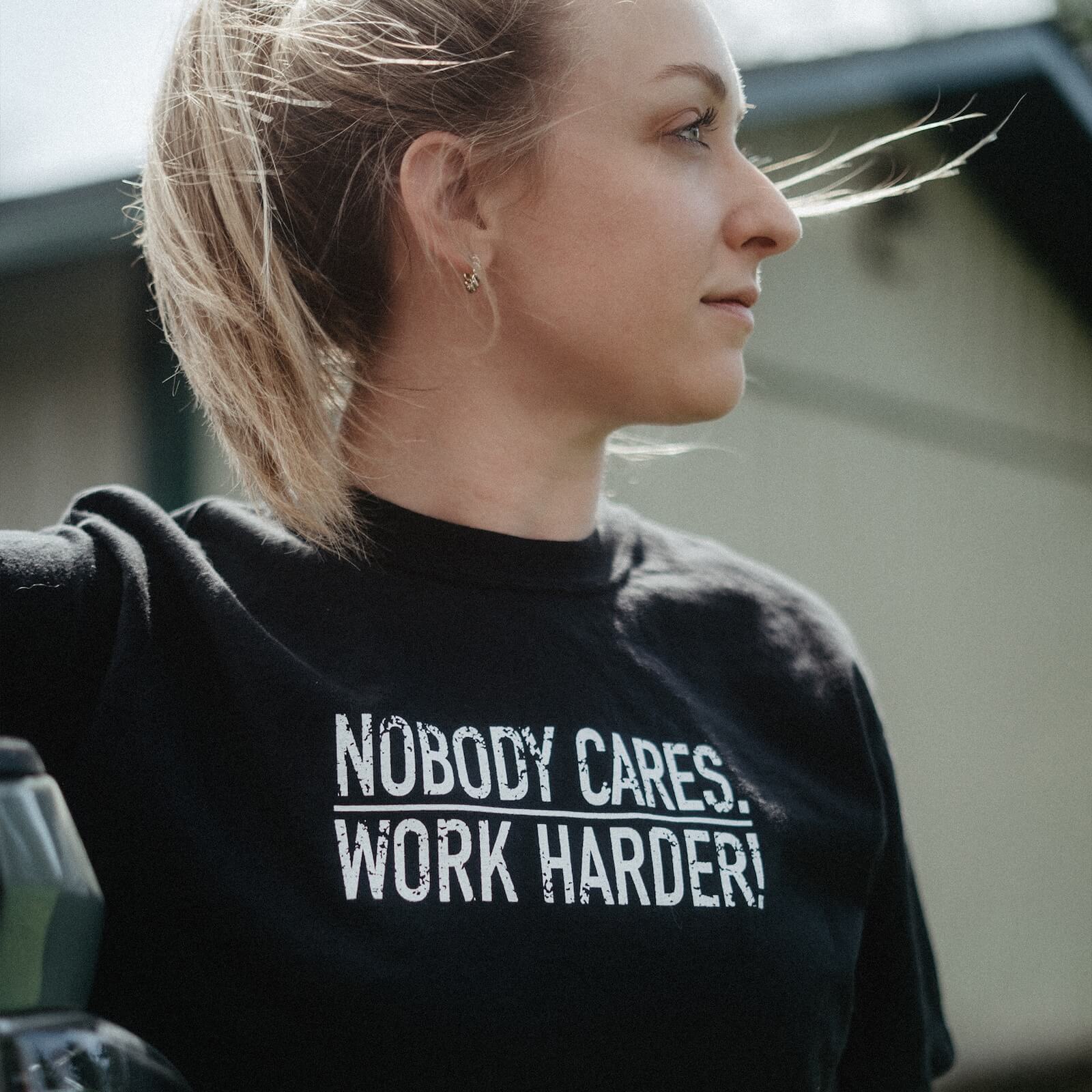 NOBODY CARES OG BOXY CROP T-SHIRT