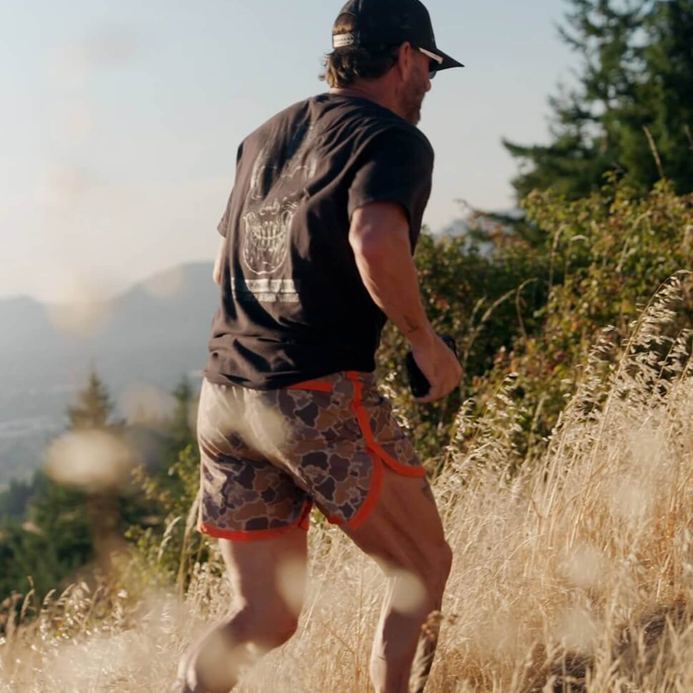 ELK CAMO STRIDER SHORTS