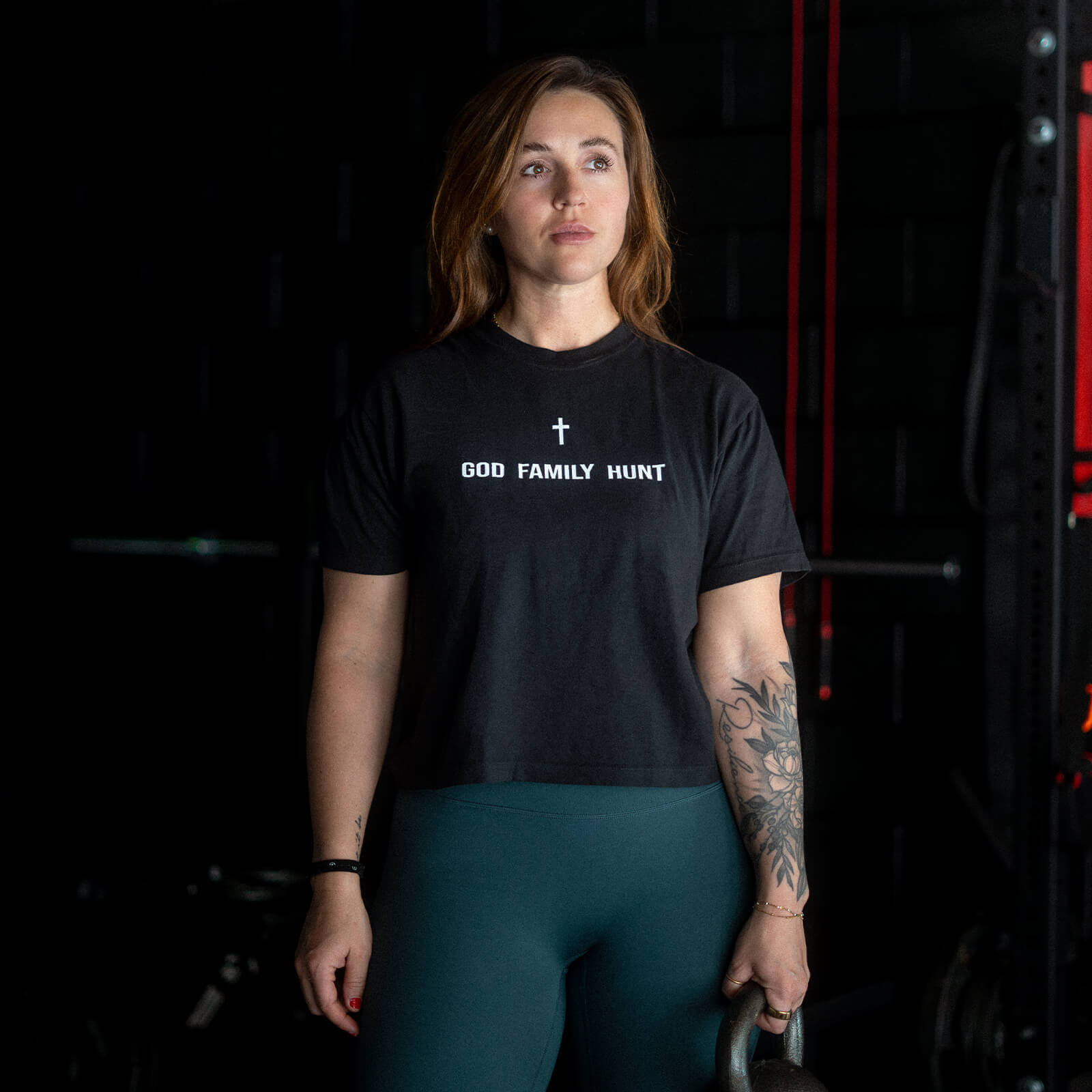 GOD FAMILY HUNT BOXY CROP T-SHIRT