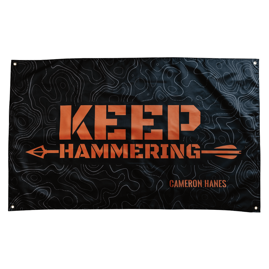KEEP HAMMERING OG TOPO FLAG