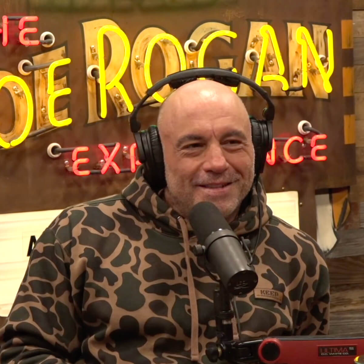 KEEP HAMMERING OG LEGACY HOODIE